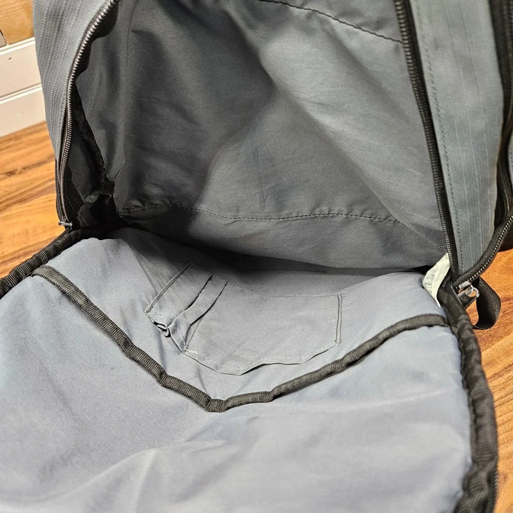 Nike Gray Black Ripstop Backpack School Gym Bag with Tech Sleeve
